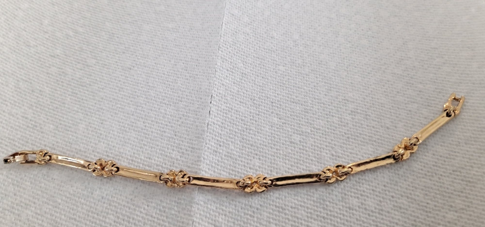 14k Gold Bracelet with Diamonds